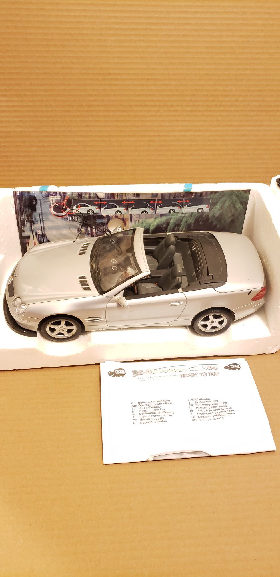 New Mercedes Benz SL 500 Remote Radio Controlled Art.-Nr. #19910 Germany Dickie