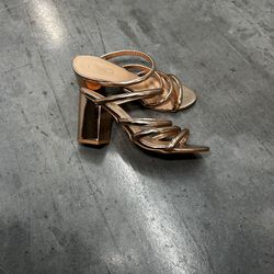 Rosegold heels