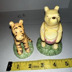 Disney Winnie the Pooh - Tigger  And Pooh Set Porcelain Figurine by Charpente