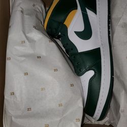 Jordan 1 Mid's