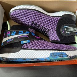 Nike Air Zoom Unvrs