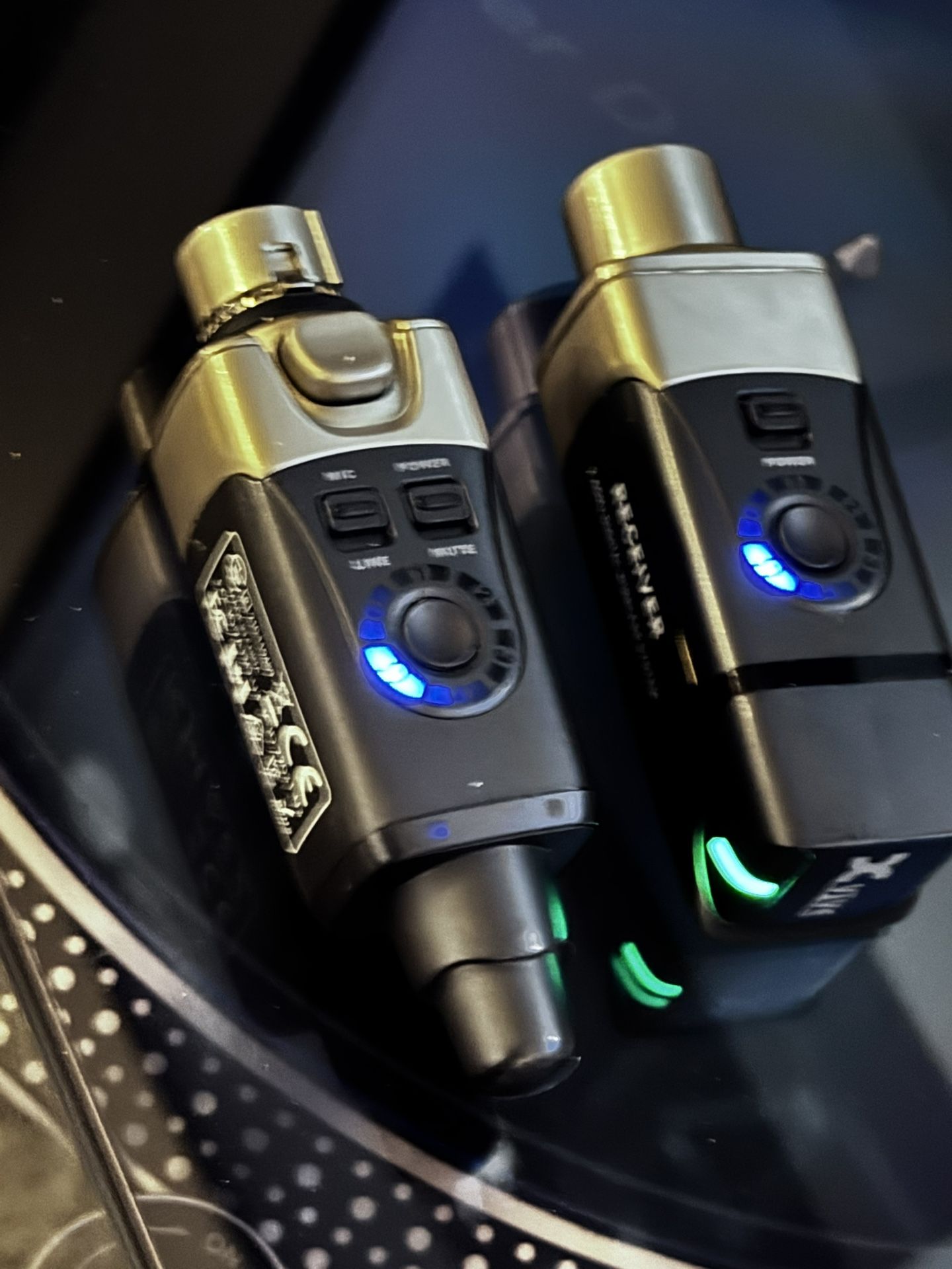 XVIVE U3 wireless microphone system