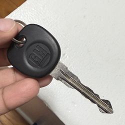 GM Made 2009 Chevy Malibu Car Key