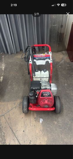 HONDA Troy-Bilt 3000 PSI / 2.5 GPM Gas Pressure Washer with Honda GC190 engine