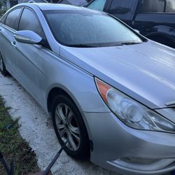 2011 Hyundai Sonata Limited Sedan