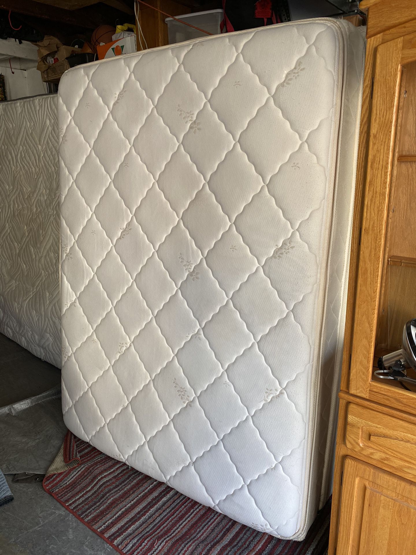 2 pc Silver Cloud beige 10” pillow top queen mattress mattress $40 w/ Free matching beige 7” box spring.