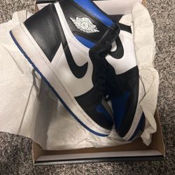 Royal Toe Retro 1s
