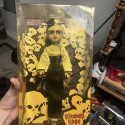 Bleeding Edge Goth Dolls Suzisin - READ DESCRIPTION