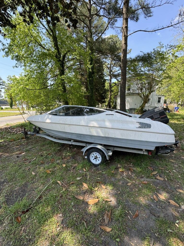 1990 Bayliner Capri