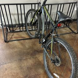 Schwinn 21 Speed Mountain Bike