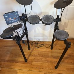 Yamaha DTX402K Electronic Drum Kit