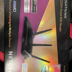 Netgear noghthawk Ac2300 Model R7000