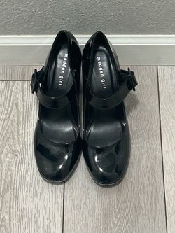 Madden Girl Ursulla Black Patent Mary Jane Platform Pumps - Size 9.5