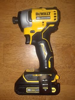DeWalt 20 volt Max quarter inch brushless impact driver with brand-new battery
