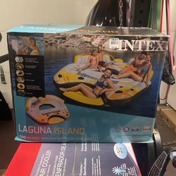 Intex Laguna Island