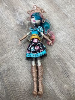 Monster High Shriekwrecked Nautical Ghouls Rochelle Goyle 2015 Mint Condition