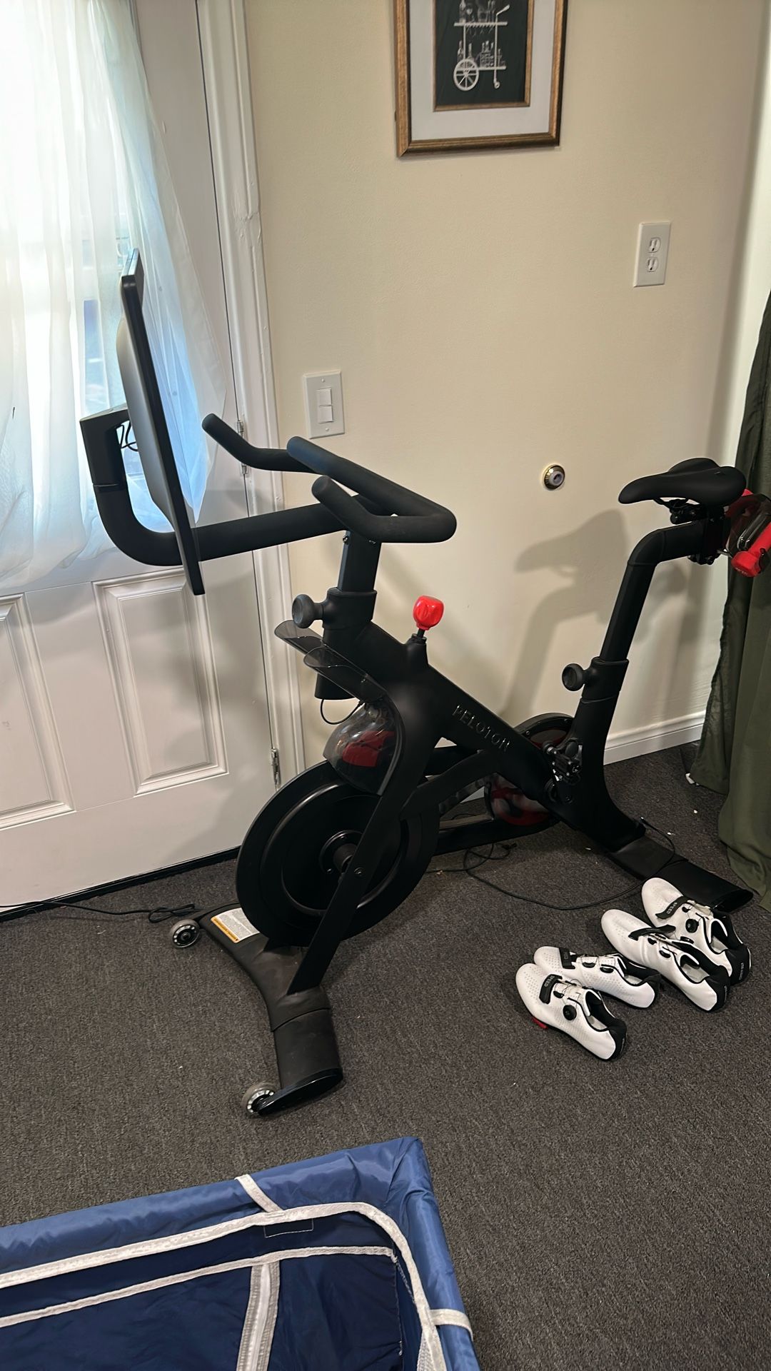 Peloton Bike w shoes and dumbbells – 2022 – Mint Condition