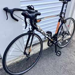 Vilano Shadow 3.0 Road Bike with Integrated Shifters
