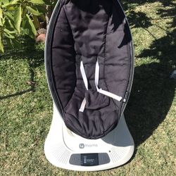 4 Moms For Baby—- No Charger—As is 