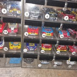 Huge 1:24 Diecast Car Collection - 300+ Pieces with Display Cases
