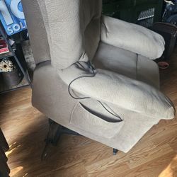 Lift Away Recliner