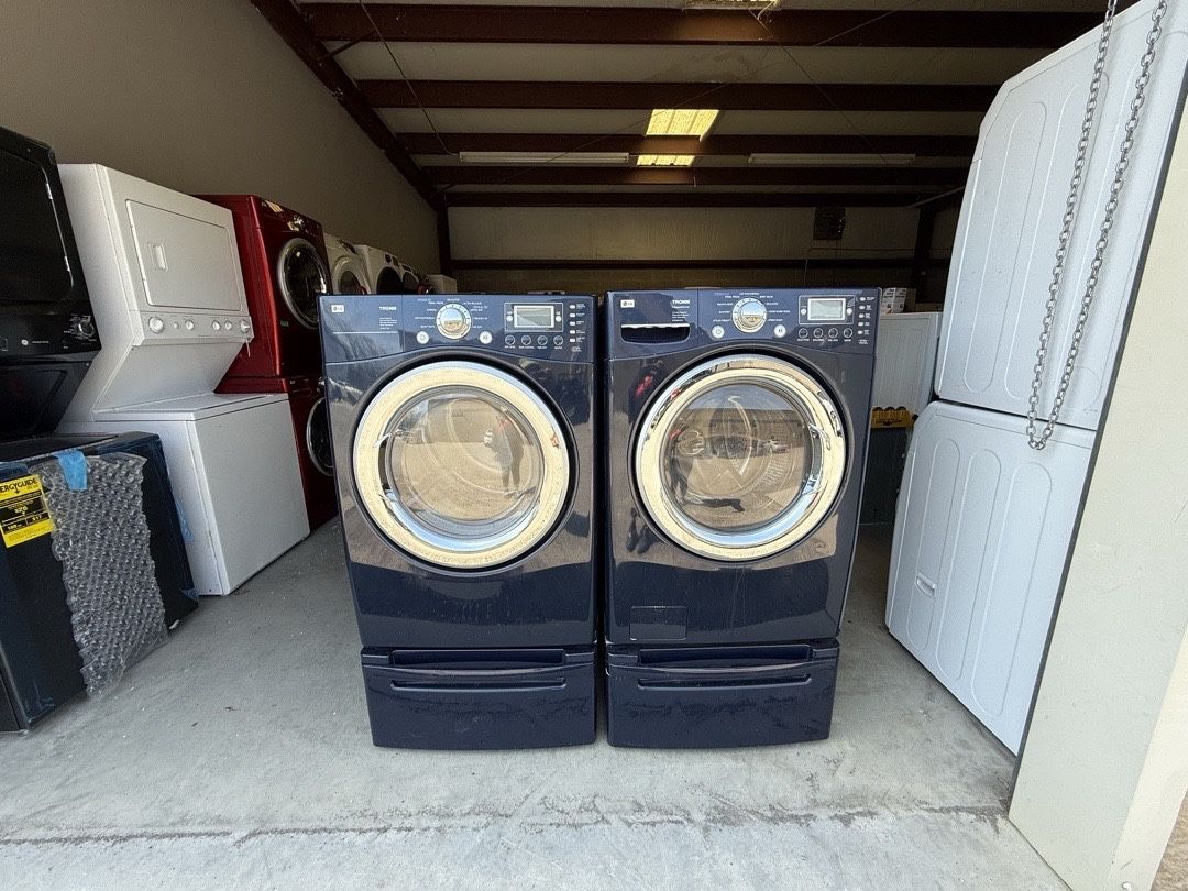 LG Navy Washer and Dryer Set