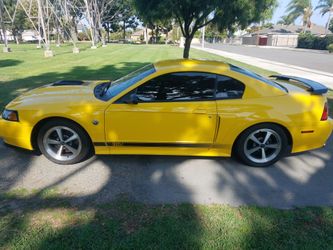 2004 Ford Mustang