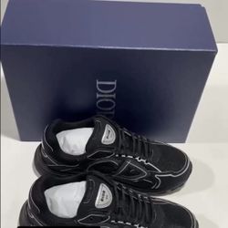 Christian Dior B30