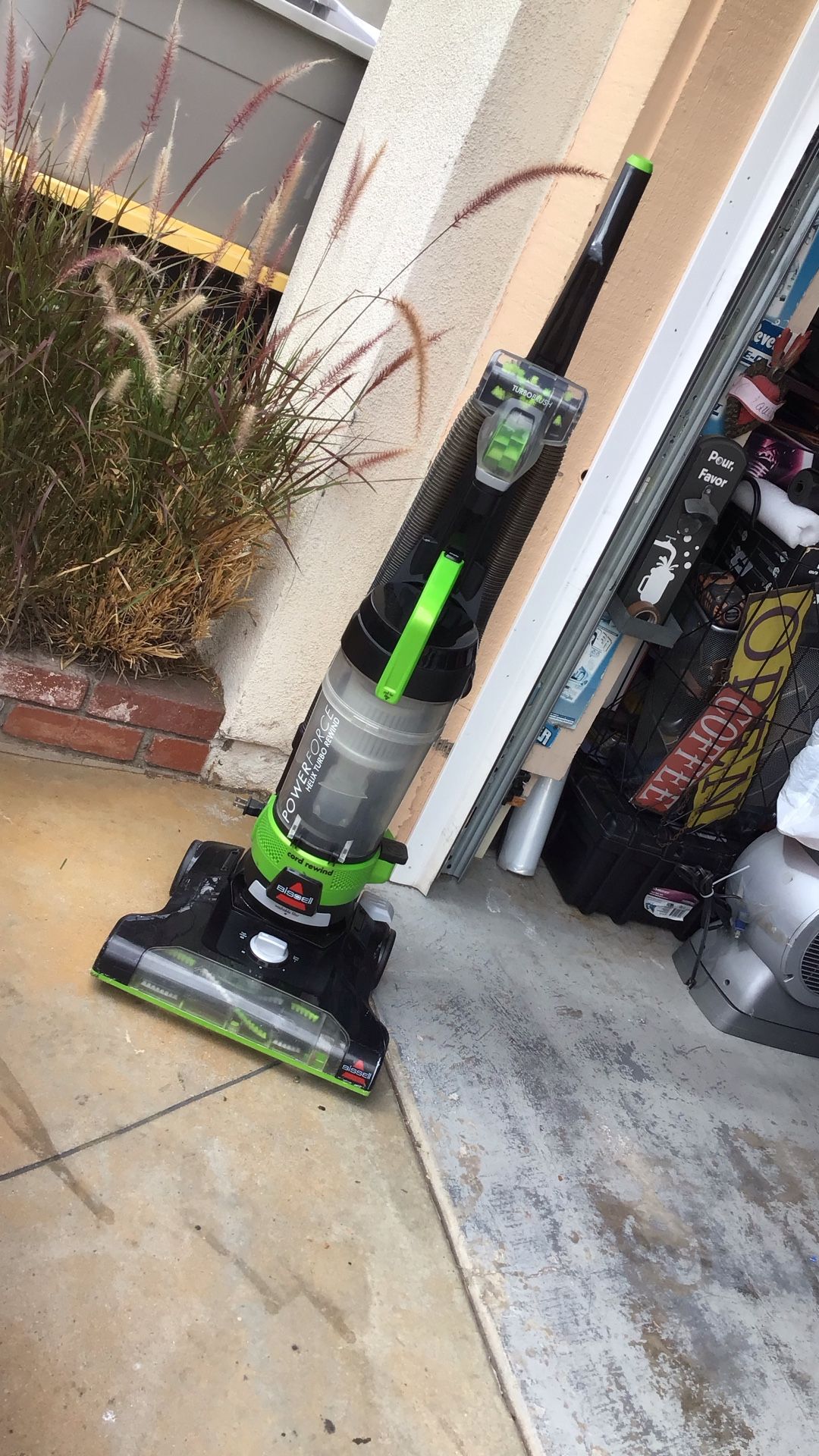 Bissell Power Force Helix Turbo Rewind Vacuum