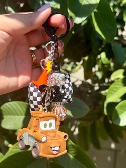 Tow mater keychain