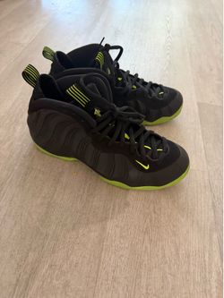 AIR FOAMPOSITE ONE 'BLACK VOLT'