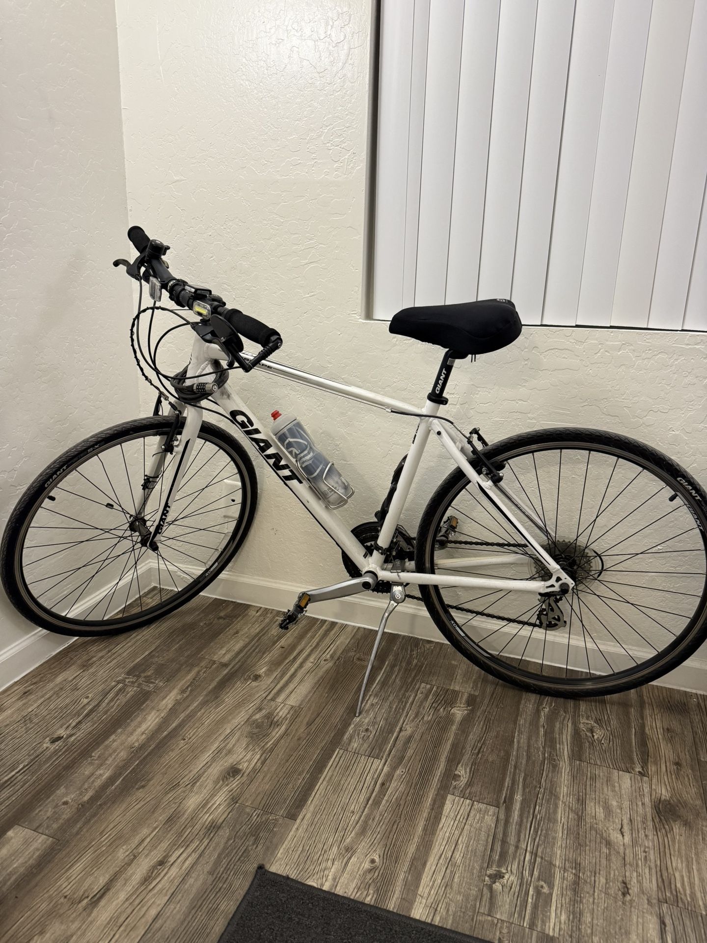 Giant 2 Road Bike