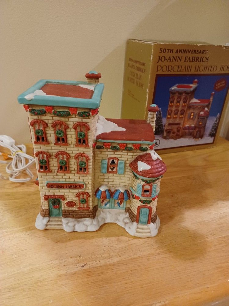1993 Vintage Light- up Ceramic House JO- ANN FABRICS 50th Anniversary Limited Edition