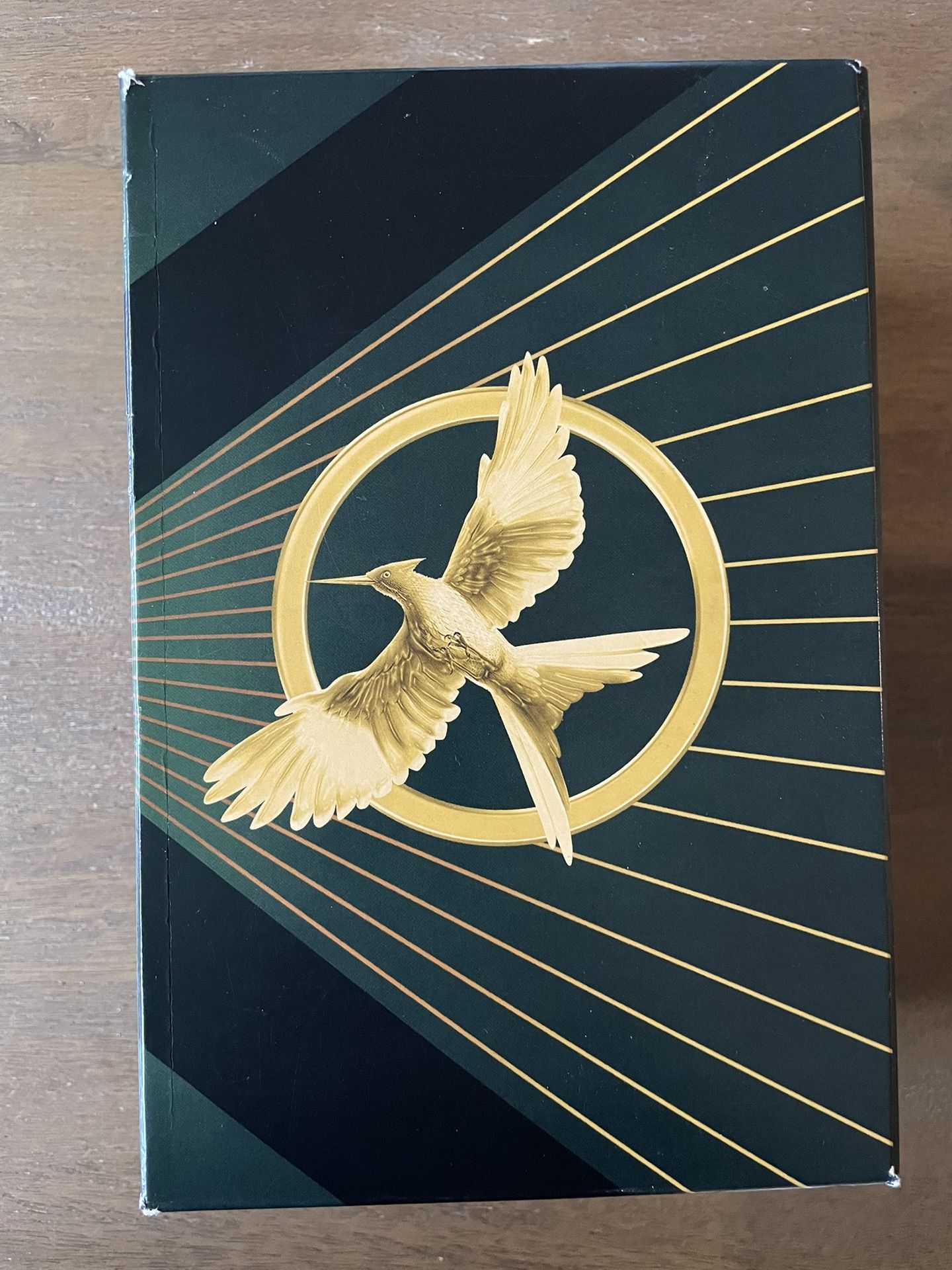 Hunger Games 4 Book Paperback Box Set + Sunrise On The Reaping