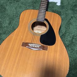 Yamaha F-310 Guitar