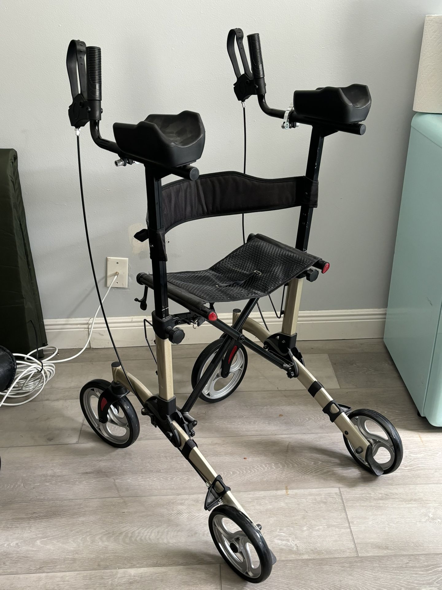 Stand Up Walker