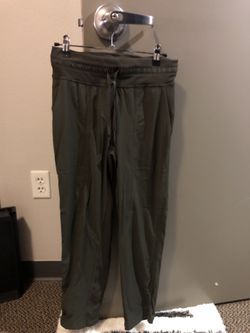 Lululemon Dance Studio Line Mid-rise Crop 25”