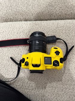 Canon r5 with 50mm ultrasonic lens