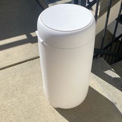 diaper pail w one bag refill