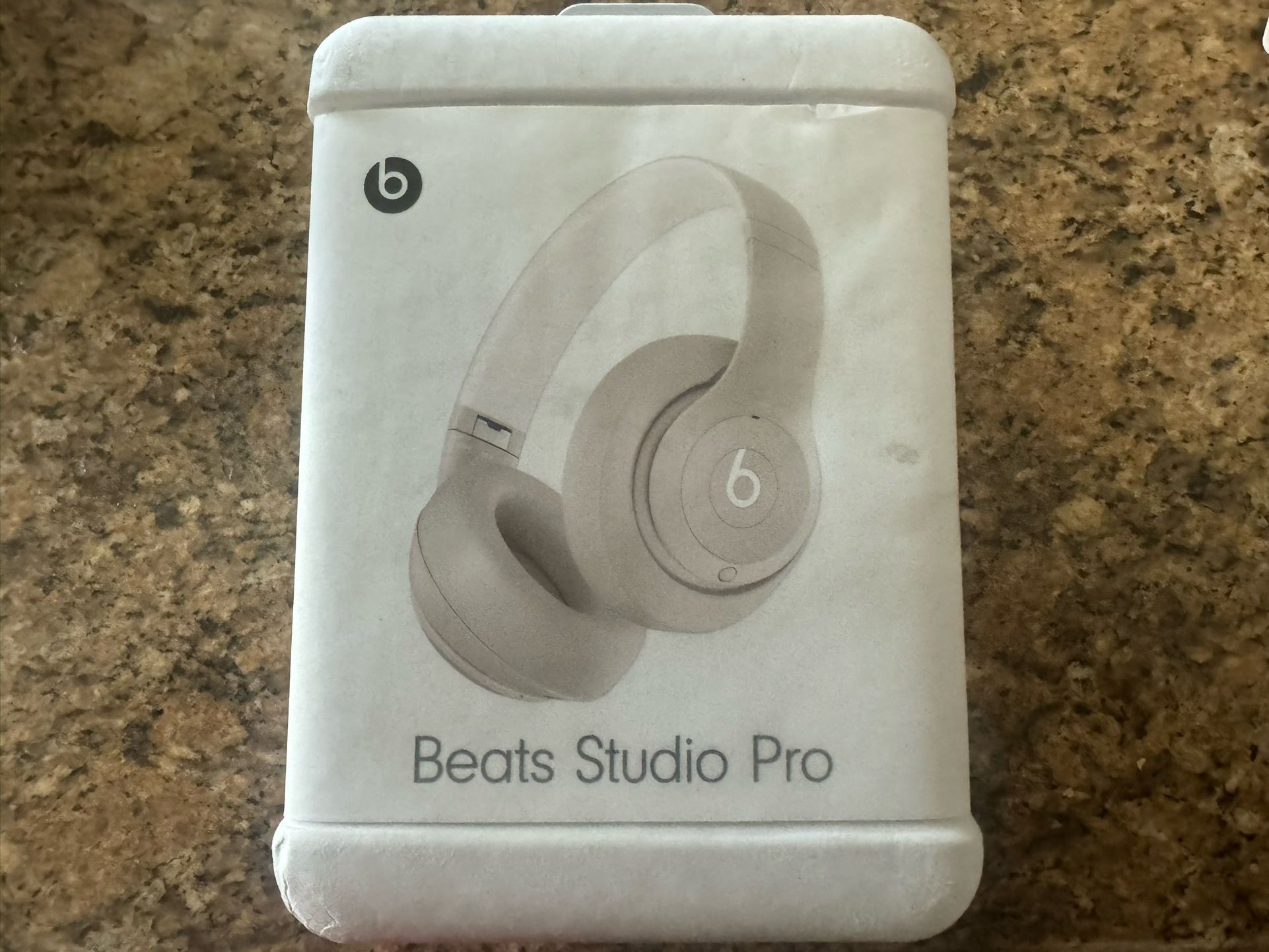 Beats Studio Pro