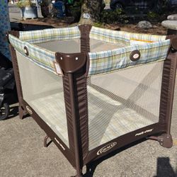 Graco Pack N Play Portable Crib Portacrib 