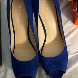 Too High For Me Size 10