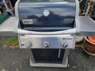 Weber Spirit 3-Burner Gas Grill