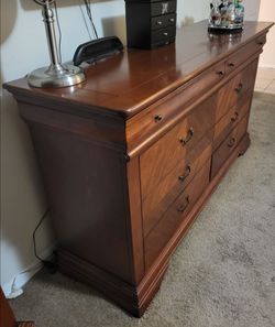 6 DRAWER BEDROOM DRESSER