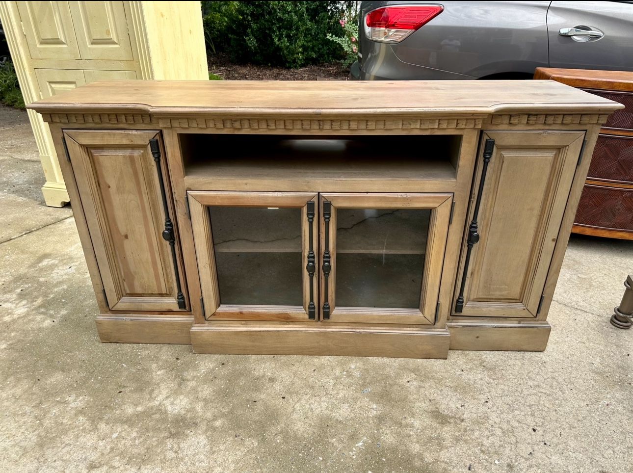 SOLID WOOD TV CONSOLE 