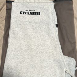 Essential  sweatpants