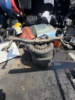 2012 Range Rover Rear Subframe $250