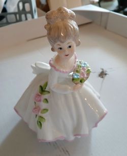 Vintage Flower Girl Figurine 