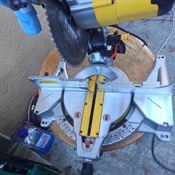 Miter Saw 