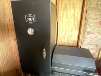 Like New Oklahoma Joe Smoker